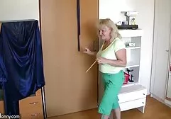 Azgın şişman kız pornosu izle genç bebek okulda becerdin alır