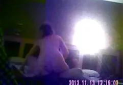 Güzel Asyalı horoz Manami Komukai üçlü seks şişman karıların sikişini izle eylem