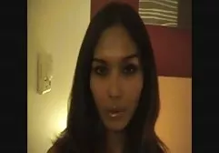 Lezbo kedi şişman türbanlı kadın pornosu kedi Angel Rivas ile yaladı