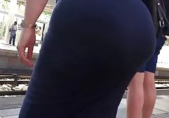 Koyu şişman türbanlı porn saçlı Avrupalı kadın zenci bir adamla seks yapıyor